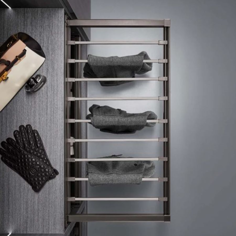 رگال شلوار رگال شلوار ریلی داخل کمد لباس