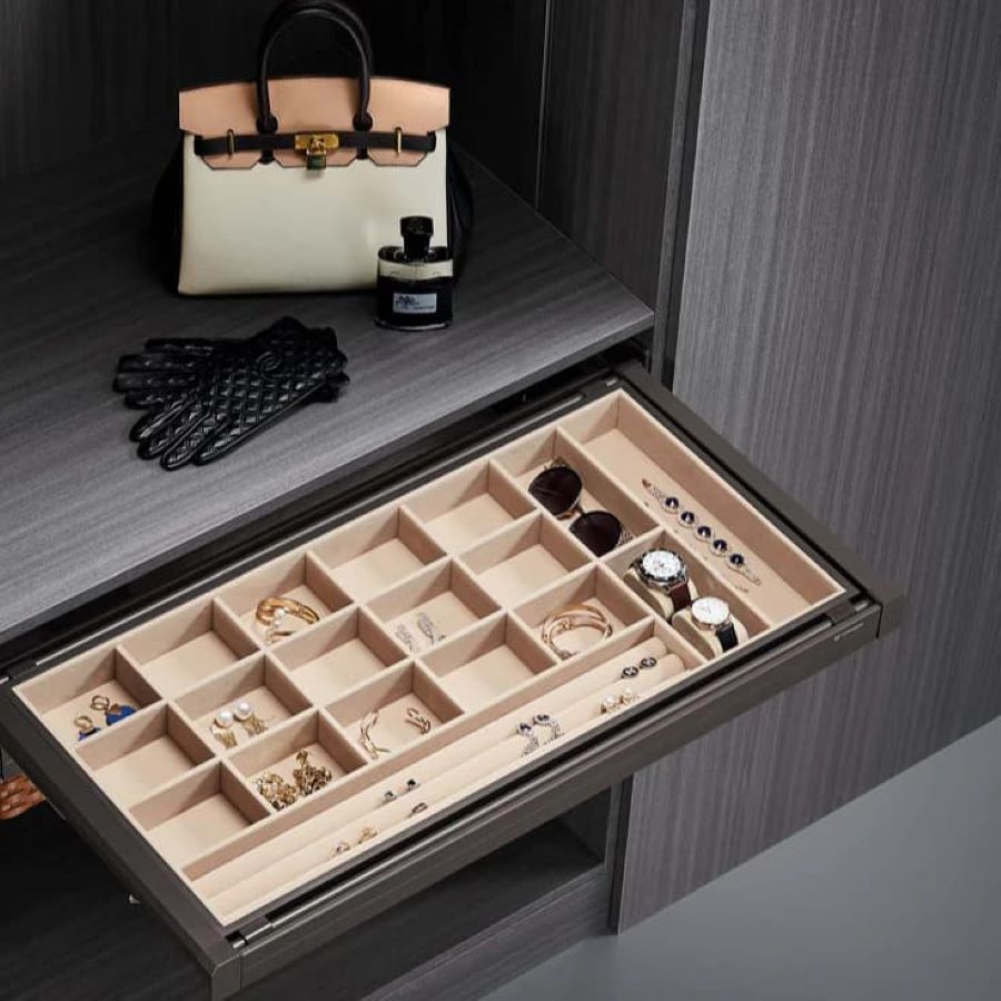 نظم دهنده زیور آلات نظم دهنده زیور آلات و کمربند و کراوات