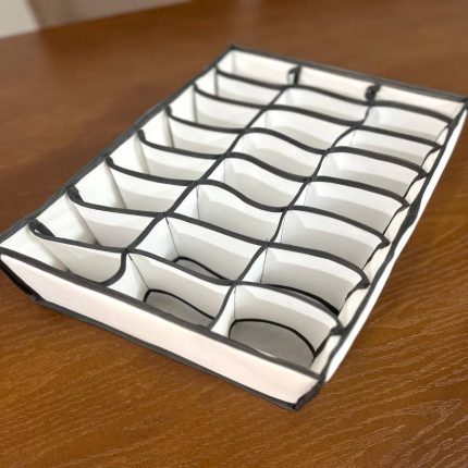 نظم دهنده لباس زیر و جوراب توری